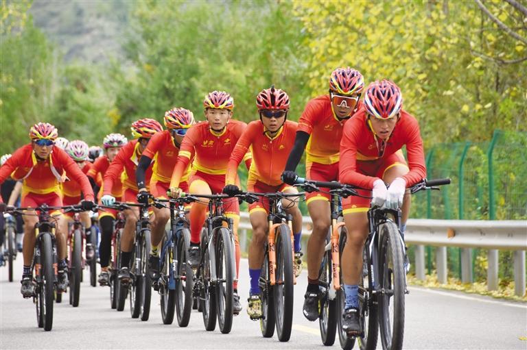 2023年甘肃省第三届自行车长征